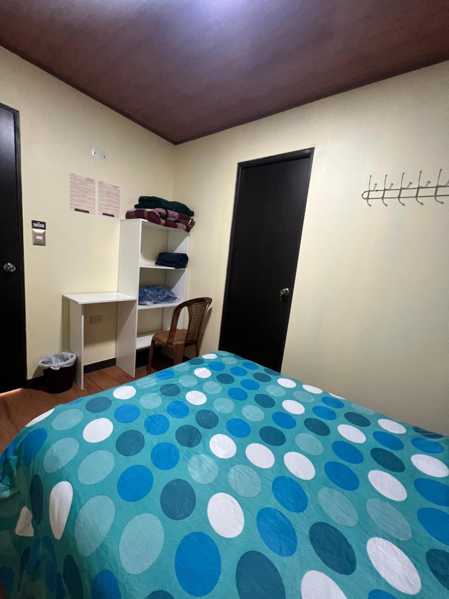 C&M Exclusive Private Rooms Кетцалтенанго Екстериор снимка